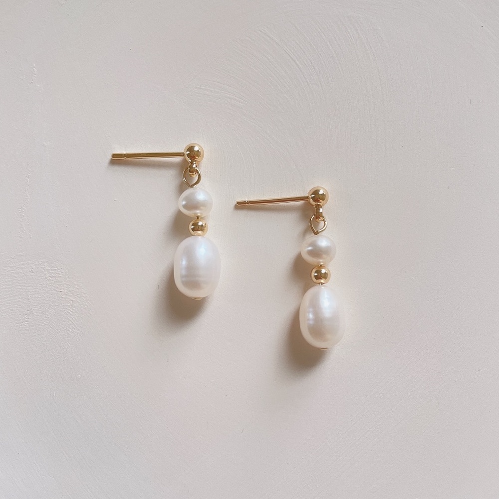 Genuine Baroque pearl drop earrings